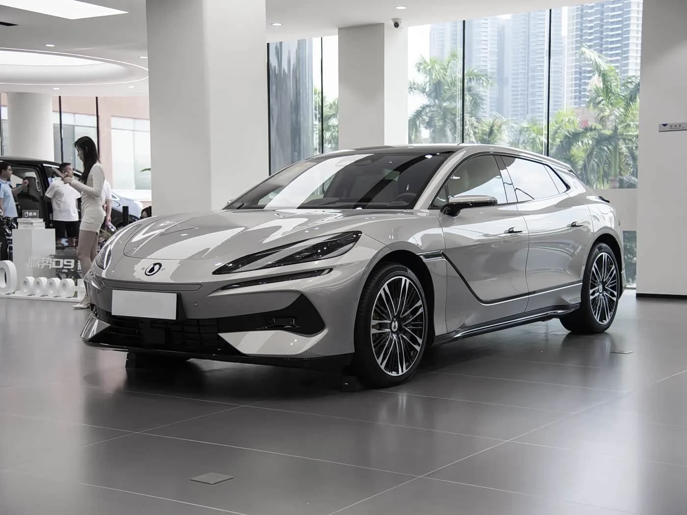 Denza Z9 GT